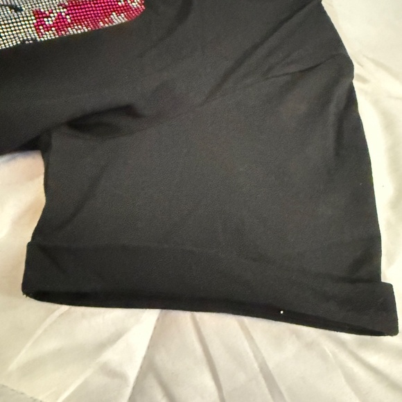 Rhinestone Skull graphic tee - Picture 4 of 5